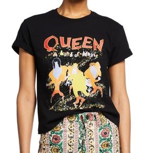 Alice + Olivia Shira Queen A Kind of Magic Roll-Sleeve Band Tee